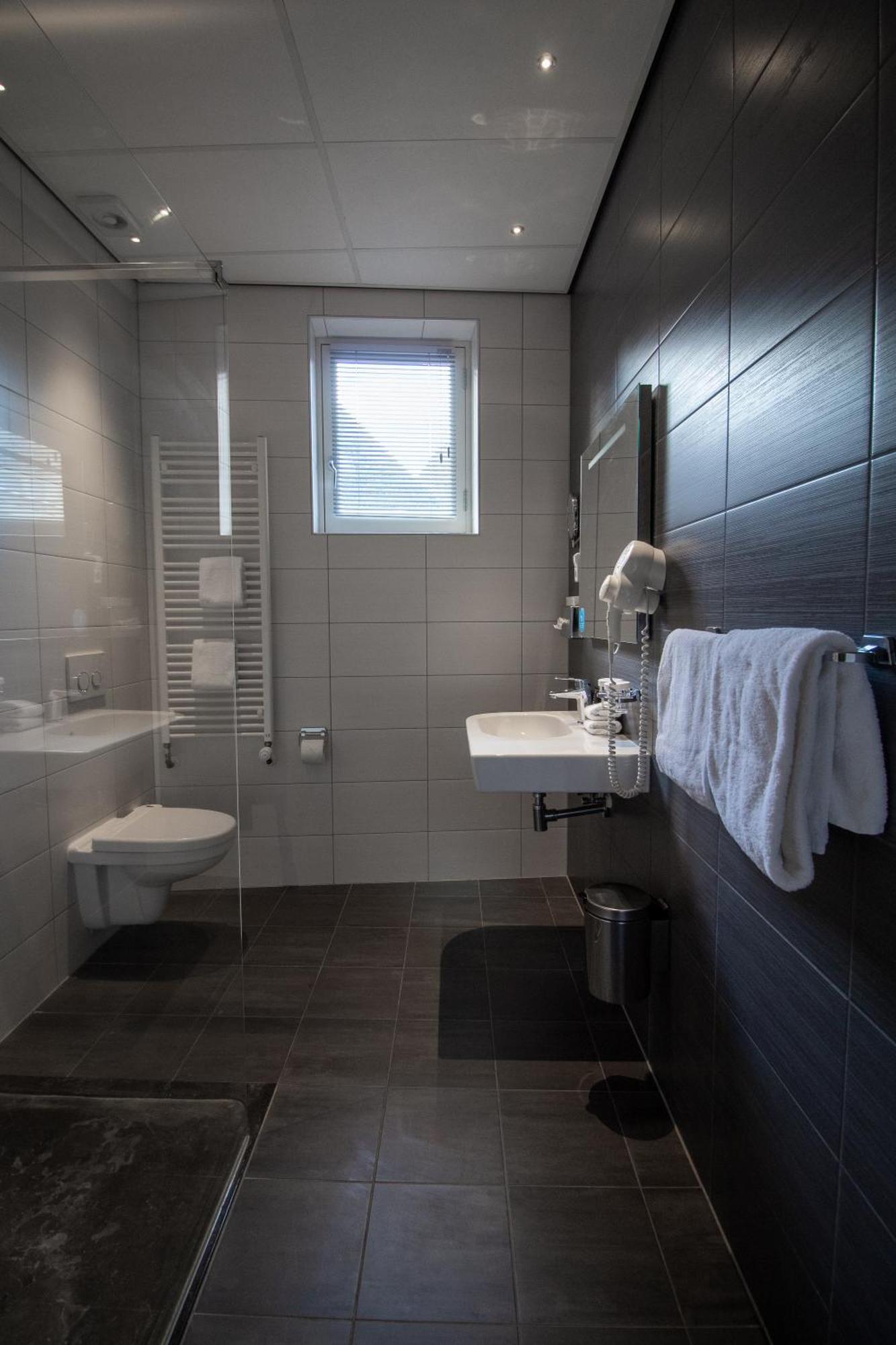 Grand Hotel En Residence De Draak Bergen op Zoom Phòng bức ảnh